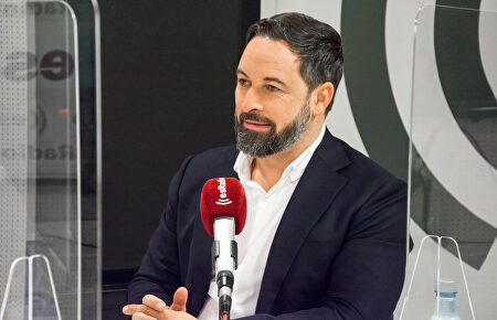 Federico Jiménez Losantos entrevista a Santiago Abascal