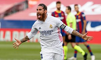 Sergio Ramos celebra su gol al Barcelona que hacía subir el 1-2 al marcador del Camp Nou. | Cordon Press