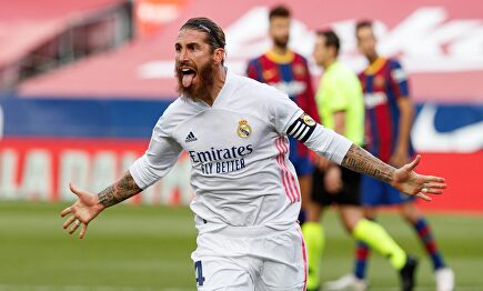 Sergio Ramos celebra su gol al Barcelona que hacía subir el 1-2 al marcador del Camp Nou. | Cordon Press