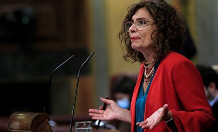 La presión fiscal normativa en España se sitúa por encima de la media de la UE. | EFE