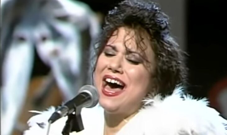 La Susi, artista flamenca, durante una actuación en televisión | Youtube