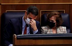 Sánchez se contesta a sí mismo: "Gracias, señor Sánchez"