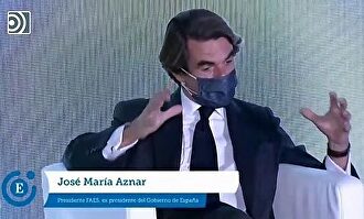 Aznar defiende que hay espacio para una alianza de "moderados y modernizadores"