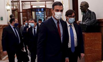 Sánchez ofrece ahora al PP revisar en 4 meses el estado de alarma