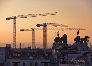 real-state-sector-inmobiliario-madrid-gruas-construccion.jpg