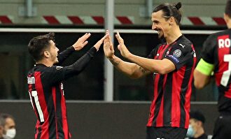 Brahim con Ibrahimovic en el Milan. | EFE