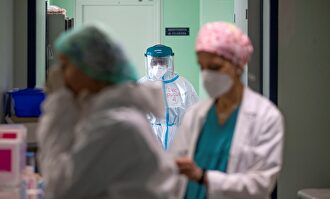 Unidad de Cuidados Intensivos en un hospital de Roma | EFE