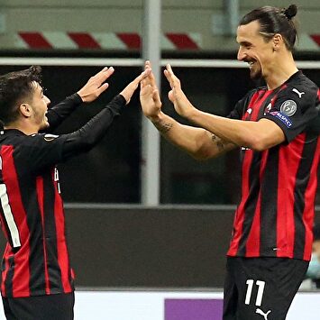 Brahim con Ibrahimovic en el Milan. | EFE