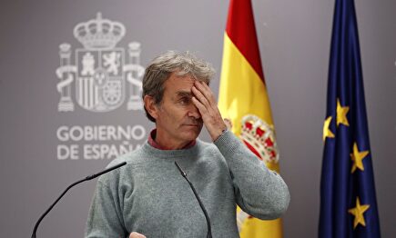 Fernando Simón la vuelve a liar hablando del cine, teatro, bares y restaurantes