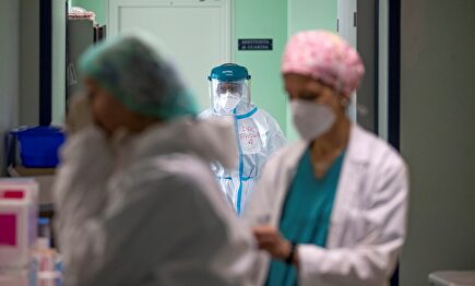 Unidad de Cuidados Intensivos en un hospital de Roma | EFE