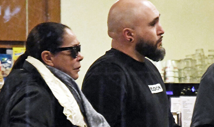 Crónica Rosa: La salud de Isabel Pantoja se resiente tras el ataque de su hijo