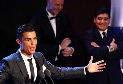 Cristiano felicita el cumpleaños a Maradona... a su manera
