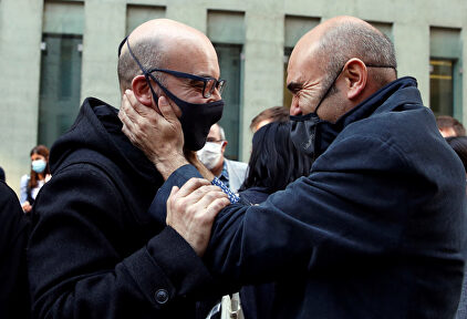 Oriol Soler y Xavier Vendrell a la salida del juzgado. | EFE