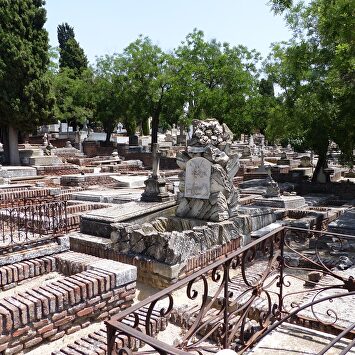 Cementerios en el día de Todos los Santos. | Kelu Robles