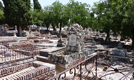 Cementerios en el día de Todos los Santos. | Kelu Robles