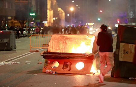 Tertulia de Federico: Campaña para intentar ocultar que la extrema izquierda provoca los disturbios