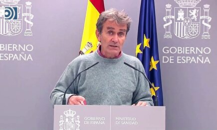 Fernando Simón deja de forma acelerada una rueda de prensa "hoy tengo un compromiso importante"