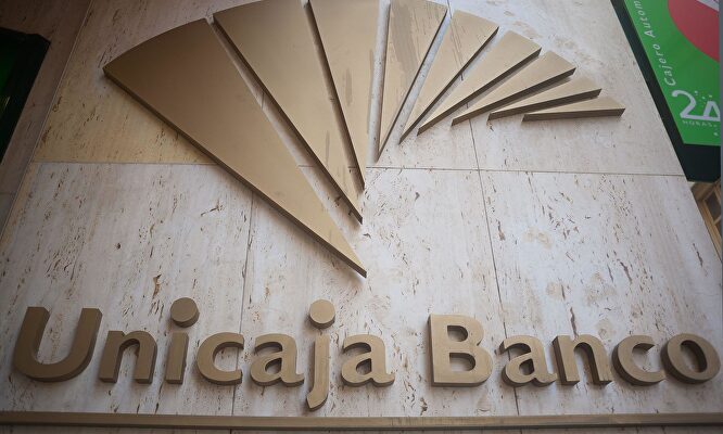 La capacidad de generación de resultados permite a Unicaja mitigar los impactos de la covid. | Alamy