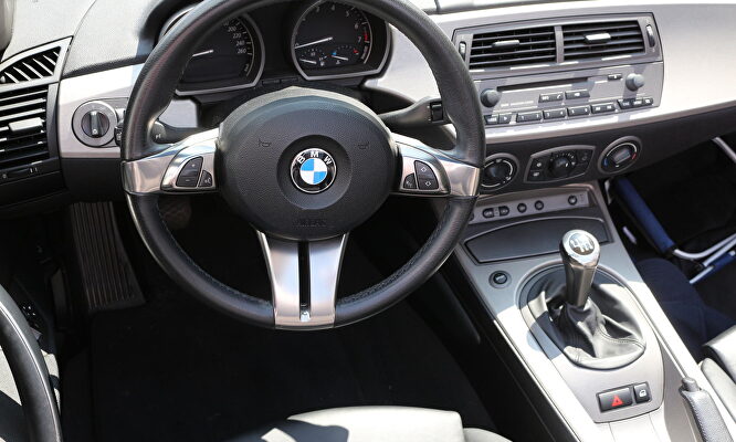 BMW ganó 2.177 millones de enero a septiembre. | Alamy