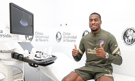 Geoffrey Kondogbia, pasando el reconocimiento médico con el Atlético de Madrid. | Europa Press