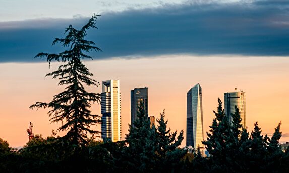Con el 13% de la población española, Madrid genera el 18% de los ingresos fiscales. | Alamy
