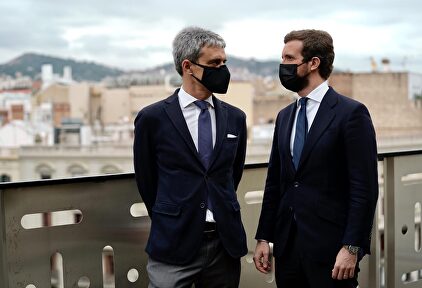 Casado carga contra un Gobierno "mentiroso" que ahora pretende controlar a la prensa