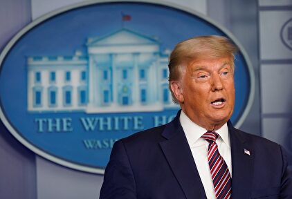 Trump insiste que están intentando "robarnos" las elecciones: "Hay una interferencia histórica de los grandes medios"