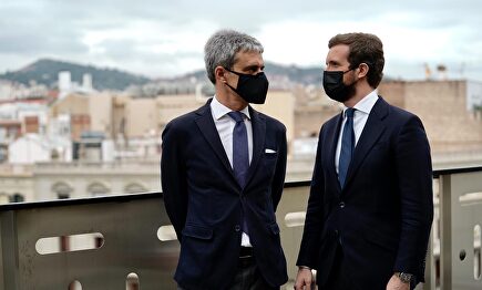 Casado carga contra un Gobierno "mentiroso" que ahora pretende controlar a la prensa