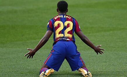 Ansu Fati sufre una grave lesión | EFE