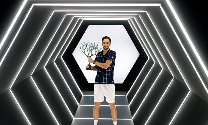 Medvedev gana en París | EFE