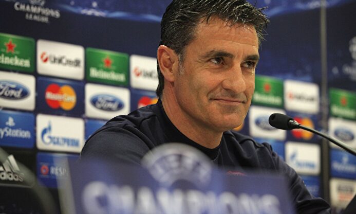 Míchel en su época de entrenador del Olympiacos griego.  | Cordon Press