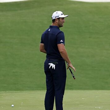 El espectacular hoyo en uno de Jon Rahm en Augusta con triple bote en el agua