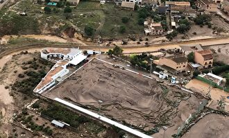 Imagen del estadio Es Moleter, del Cardassar, después de ser arrasado por la Torrentada en octubre de 2018. | Twitter