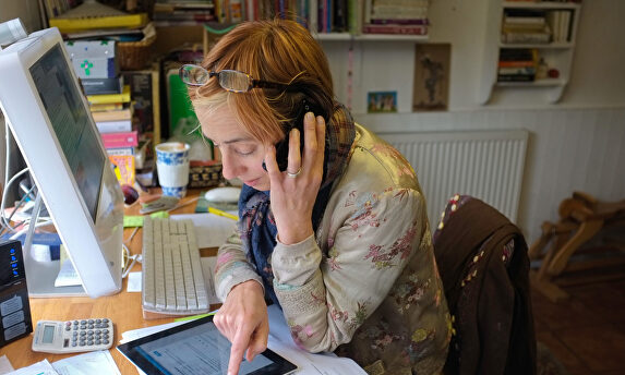 En España se convocan anualmente 100.000 licitaciones. | Alamy