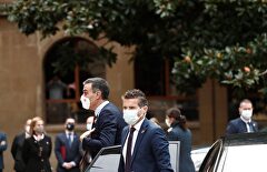 Pedro Sánchez, recibido con abucheos a su llegada a Pamplona