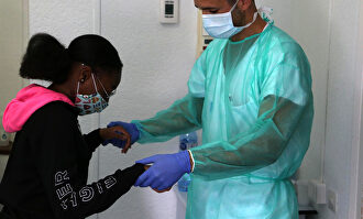 La niña que ha superado el coronavirus tras más de 40 días en el hospital. | Europa Press