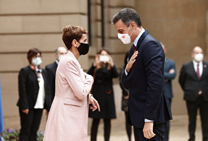 María Chivite y Pedro Sánchez en la visita del presidente a Pamplona. | EFE