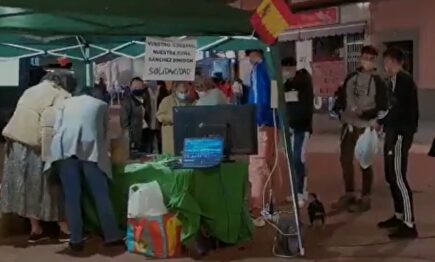 Recogida de alimentos de Vox en Almendralejo | Imagen de vídeo