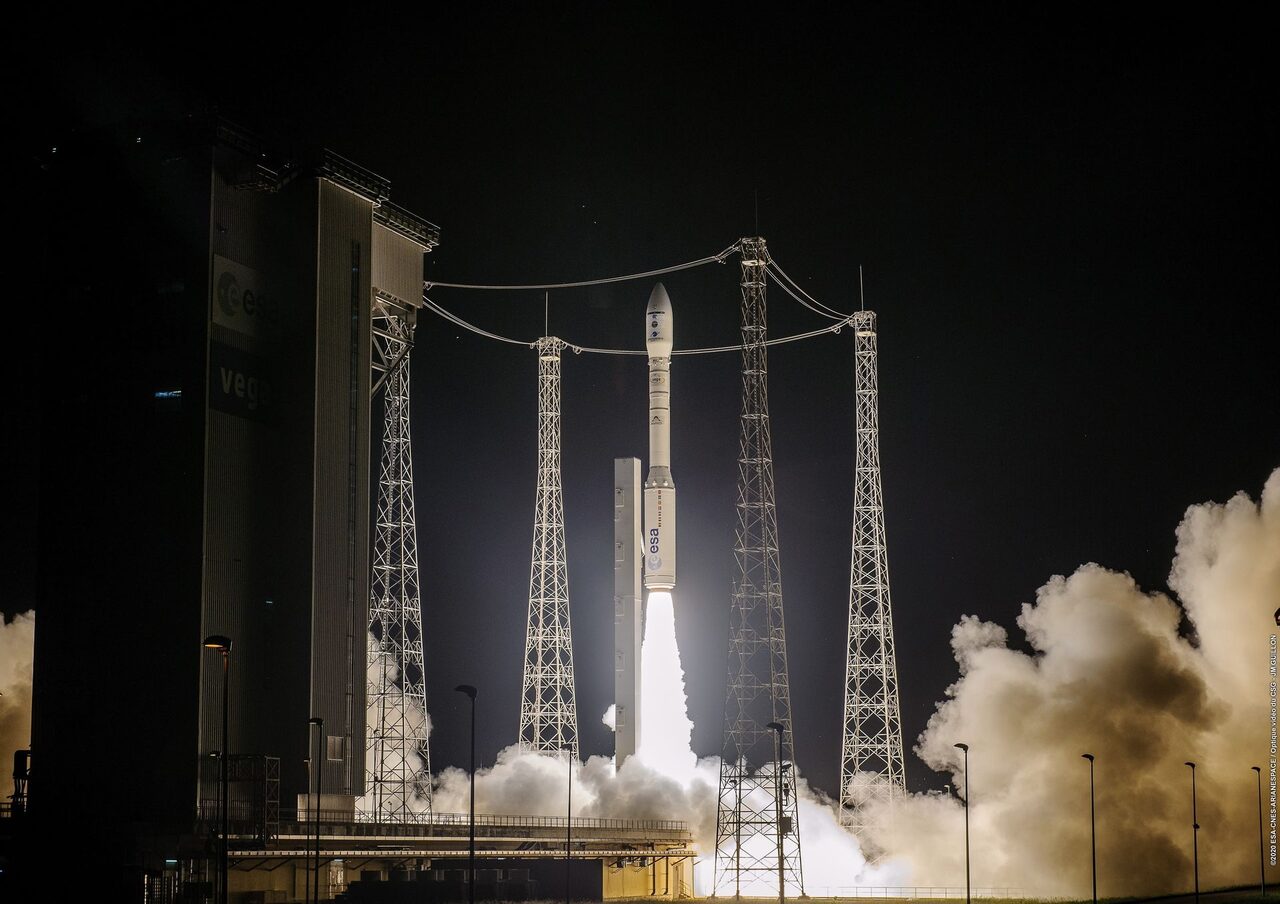 El satélite español Ingenio se pierde en el espacio a los ocho minutos de despegar