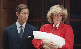 Carlos y Diana, tras el nacimiento de Harry | Gtres