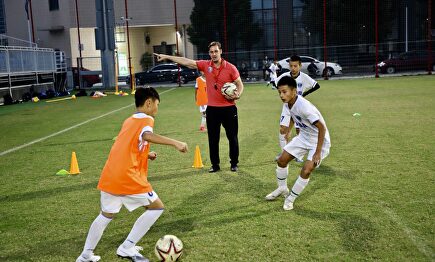 Así vive un español en Wuhan la segunda ola del coronavirus | Martín Javier