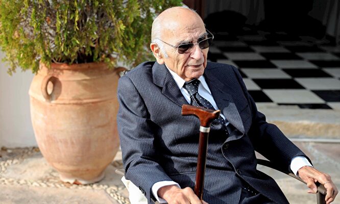 El poeta Francisco Brines, en una fotografía de archivo de 2019. | EFE