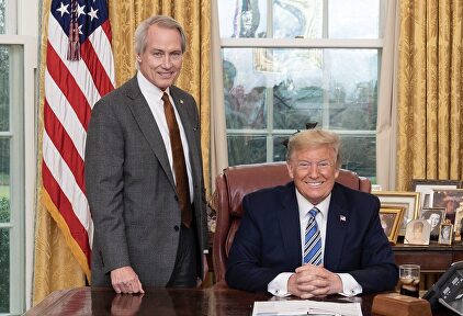 El letrado Lin Wood y el presidente Donald Trump | LD