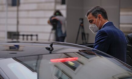 Pedro Sánchez este miércoles a su llegada al Congreso | EFE