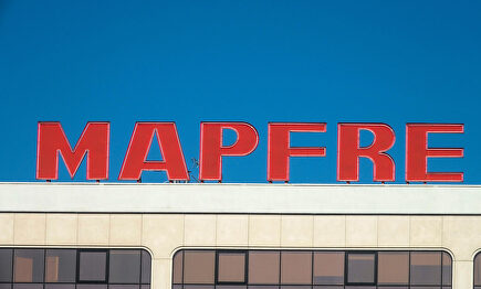 Mapfre tiene previsto invertir 300 millones en inmuebles prime. | Alamy
