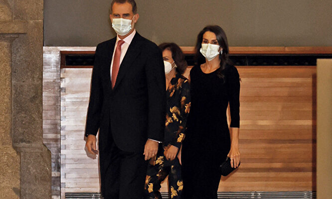 El estilo sobrio (y con sorpresa) de la reina Letizia en el Premio Francisco Cerecedo