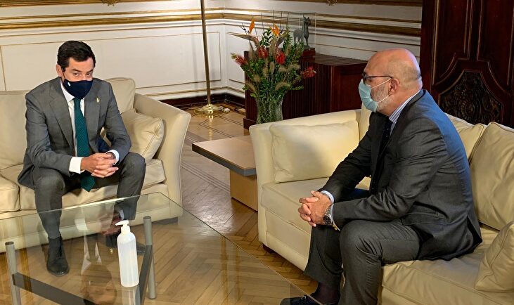 Juan Manuel Moreno, reunido con Alejandro Hernández. | EFE