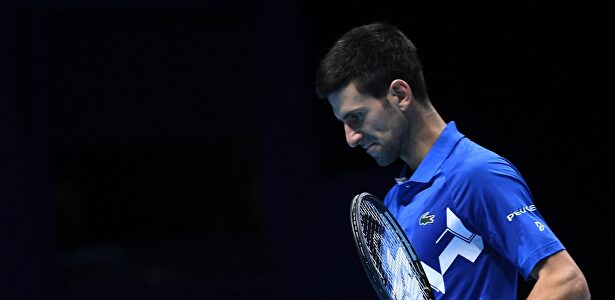 Novak Djokovic celebra su victoria ante Alexander Zverev. | EFE