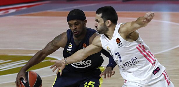 Facu Campazzo, en acción durante el Real Madrid-Fenerbahce. | EFE