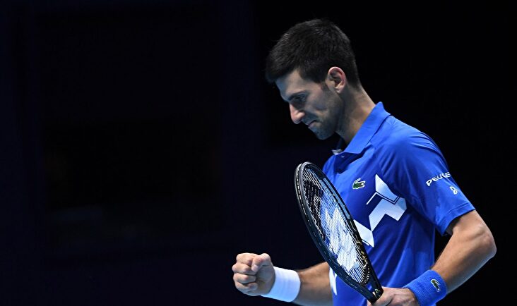 Novak Djokovic celebra su victoria ante Alexander Zverev. | EFE